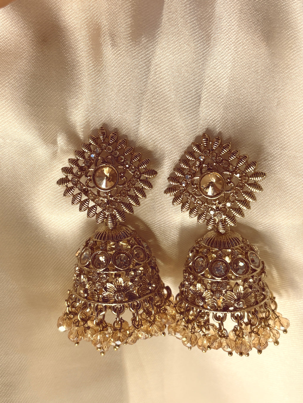 Sitara Jhumki – Where Tradition Meets Twilight